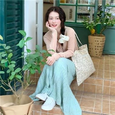 穿回80我带文工团全员出道了